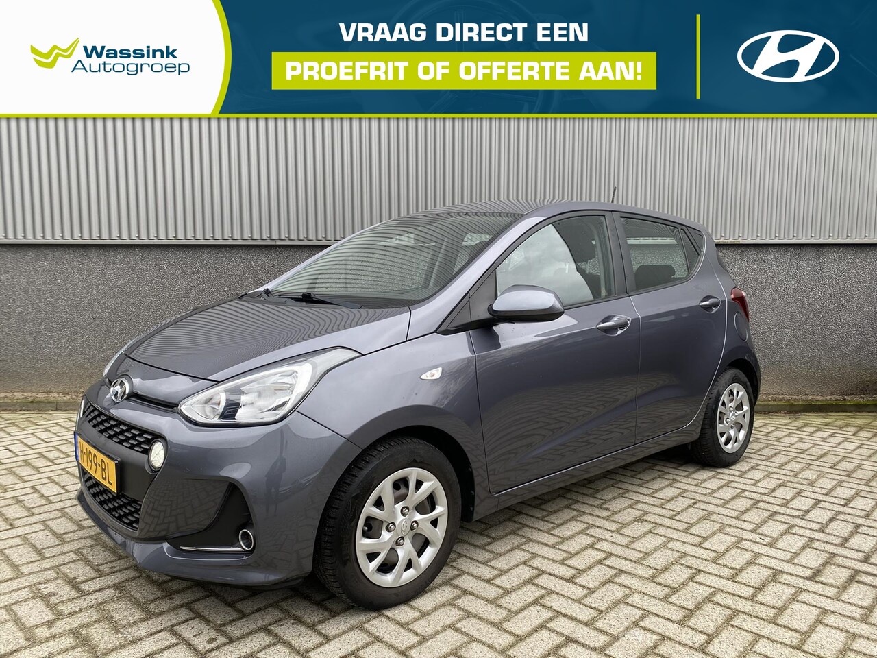Hyundai i10 - 1.0i 66pk Comfort | Lage Kilometerstand | Parkeersensoren Achter | Navigatie | Apple Carpl - AutoWereld.nl