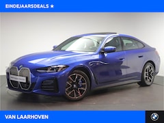 BMW i4 - eDrive35 M Sport / Schuif-kanteldak / Trekhaak / Achteruitrijcamera / Stoelverwarming / Wi