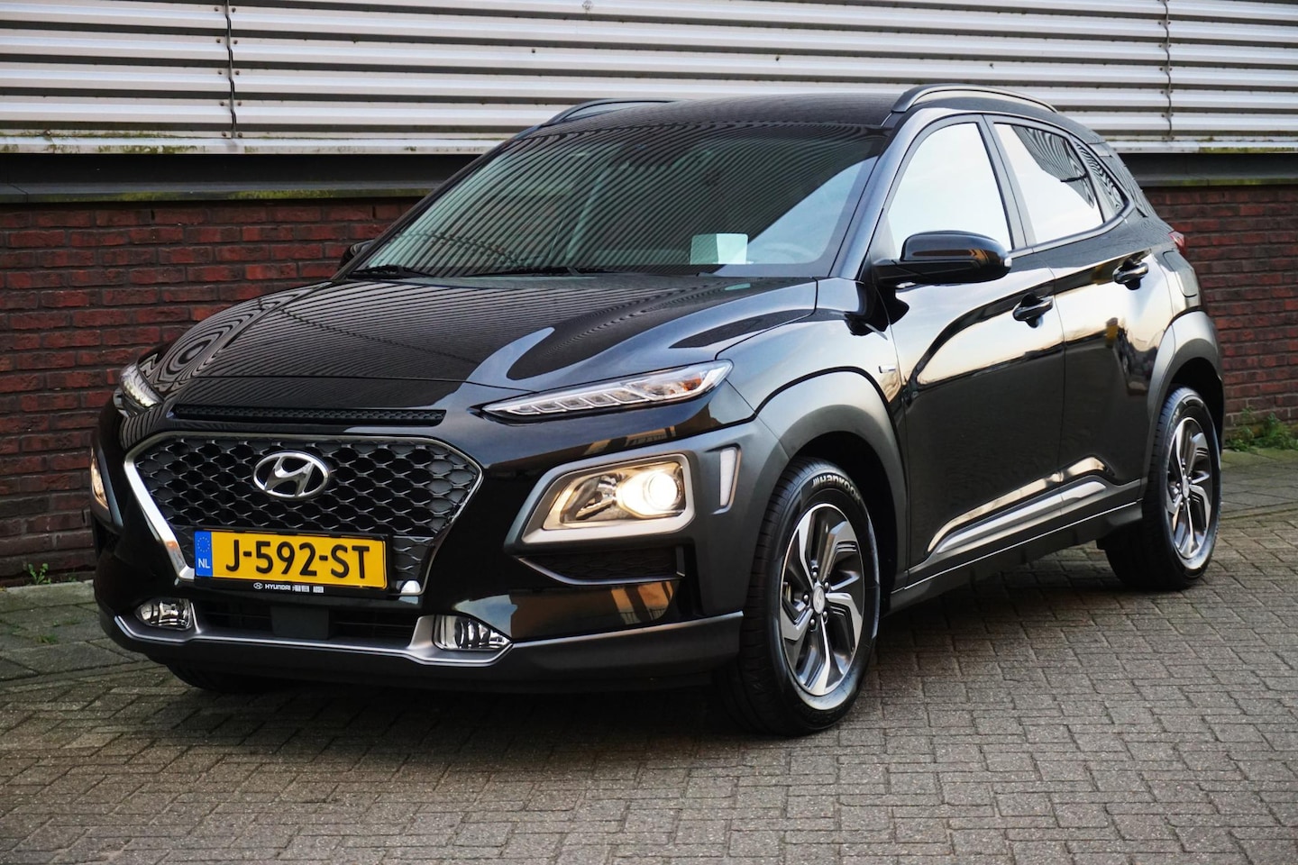 Hyundai Kona - 1.6 GDI HEV Fashion/Head-Up/Camera/Navi/ Rijklaarprijs - AutoWereld.nl