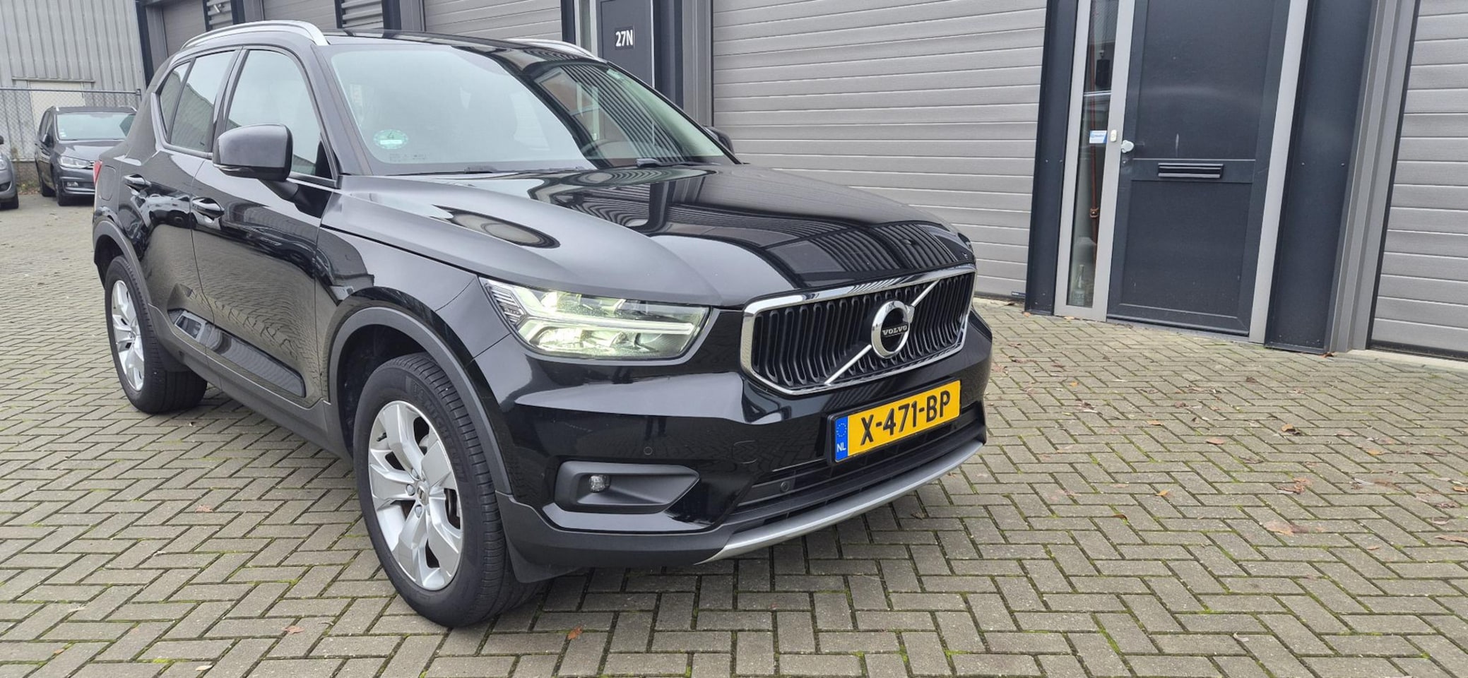 Volvo XC40 - 1.5 T3 Momentum 1.5 T3 Momentum, Navi, Cruise, PDC, Clima, Bluetooth enz. Voor een particulier aangeboden - AutoWereld.nl