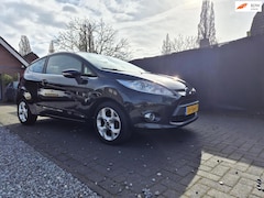 Ford Fiesta - 1.25 Ghia 3 Drs Met Clima en stoelverwarming