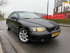 Volvo S60 - 2.4 AUTOMAAT BJ 2003 AIRCO/CRUIS-CONTROL/ ORG NL AUTO ZEER NETJES
