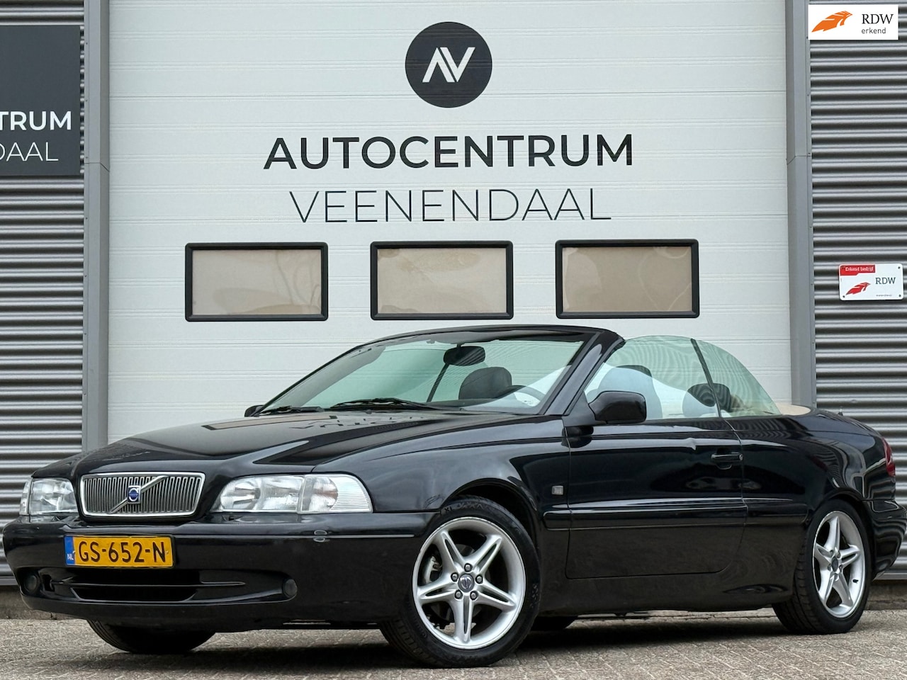 Volvo C70 Convertible - Cabriolet 2.3 T5 300 PK CRUISE/AIRCO/STOELVERWARMING/DOLBY - AutoWereld.nl