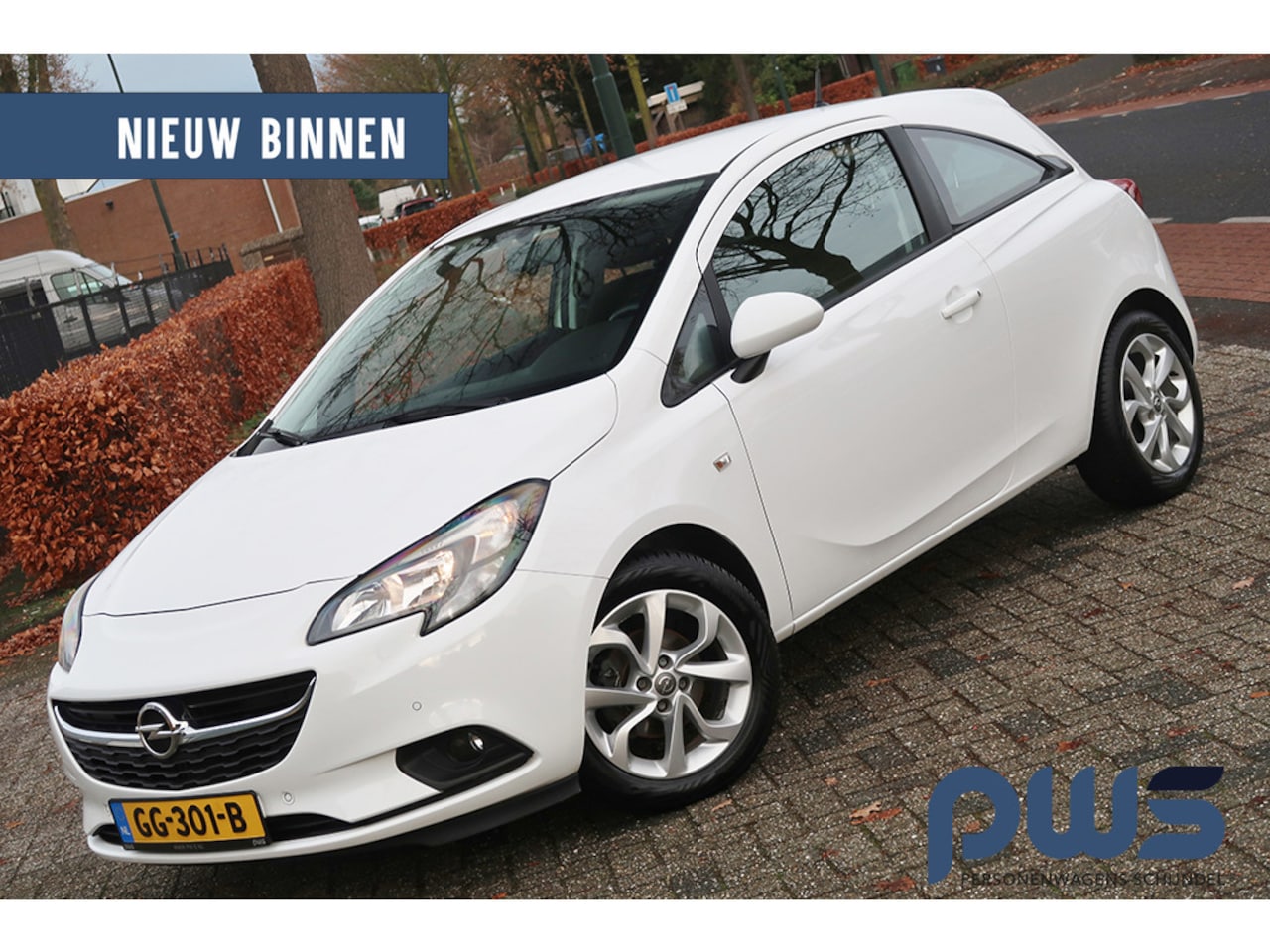 Opel Corsa - 1.4 Edition Automaat / PDC / Cruise / Dealer onderhouden - AutoWereld.nl