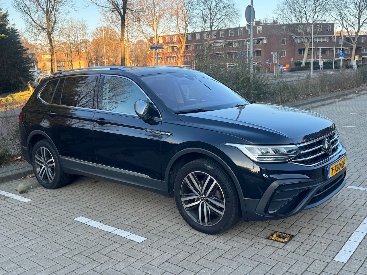 Volkswagen Tiguan Allspace - 1.5 TSI Life Business 7p. - AutoWereld.nl