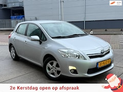 Toyota Auris - 1.8 Full Hybrid Aspiration Volledig onderhouden