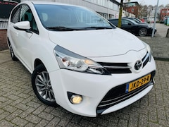 Toyota Verso - 1.8 VVT-i Aspiration 7P AUTOMAAT LED NAVIGATIE