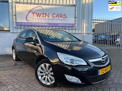 Opel Astra - 1.6 Cosmo Aut koppaking defect