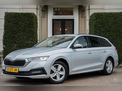 Skoda Octavia Combi - 1.5 TSI First Edition TREKHAAK | CARPLAY | LED