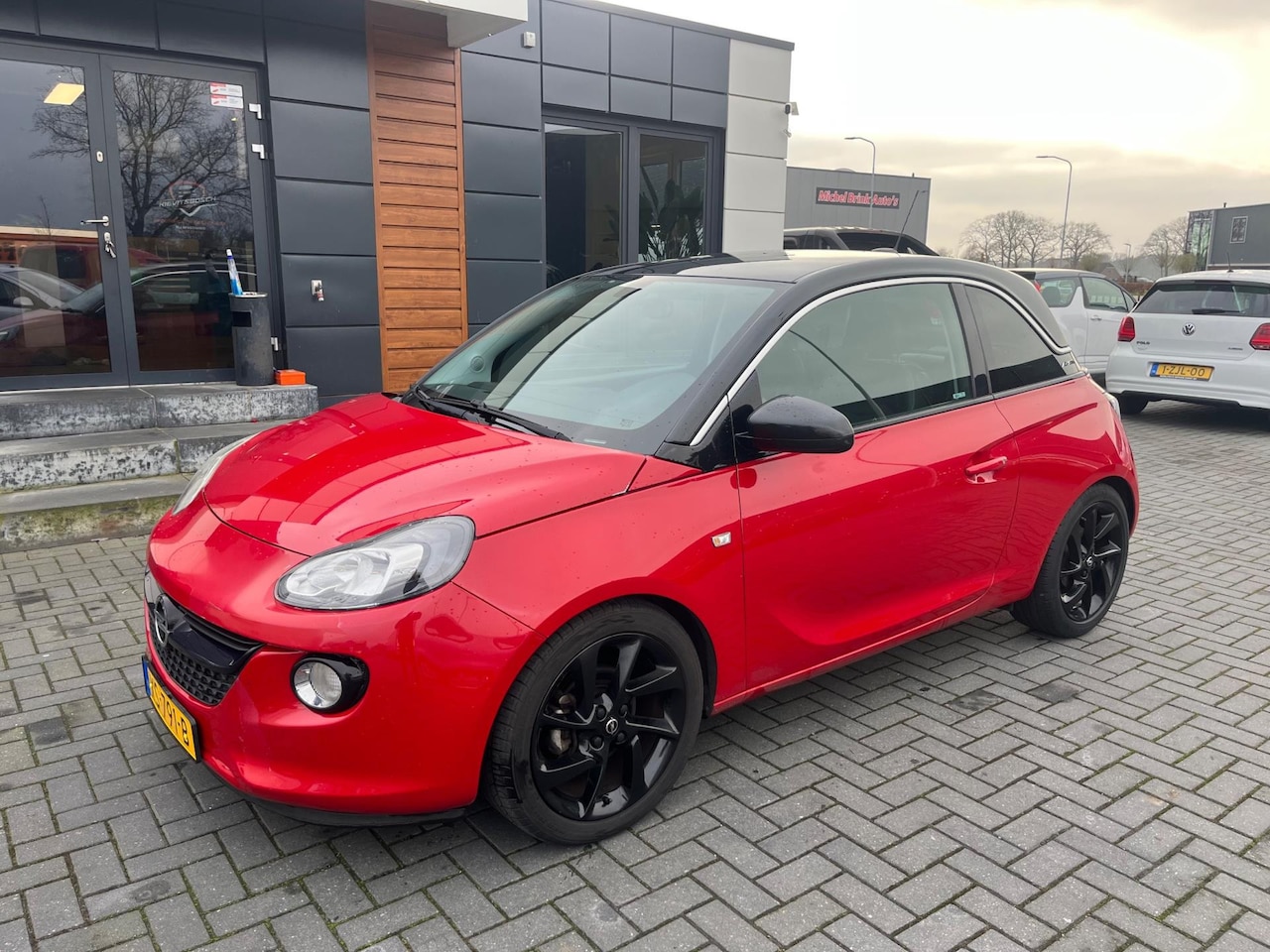 Opel ADAM - 1.4 Rocks Navi Leer 91000 km bj 2016 - AutoWereld.nl