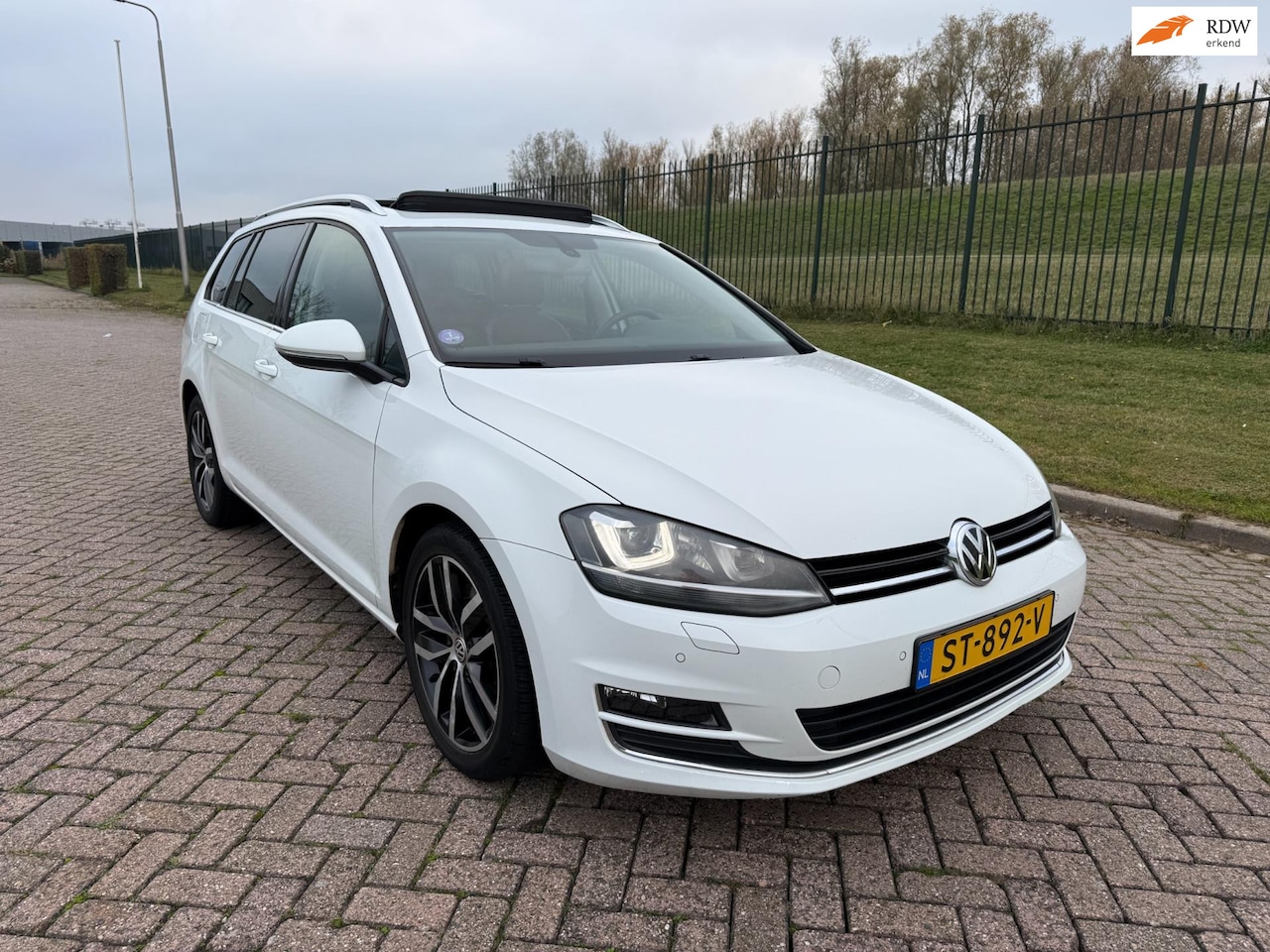 Volkswagen Golf Variant - 1.4 TSI Highline 1.4 TSI Highline - AutoWereld.nl