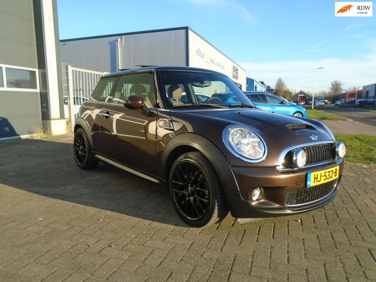 MINI Cooper S - Mini 1.6 Mayfair clima/cruise /leer/panodak/voll optie,s!! - AutoWereld.nl