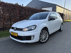 Volkswagen Golf - 1.2 TSI / AIRCO / STOELVERWARMING / GTI LOOK / CRUISE
