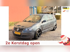 Volkswagen Polo - 1.4-16V Optive