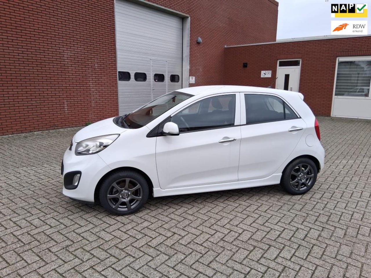 Kia Picanto - 1.0 CVVT Design Edition 1.0 CVVT Design Edition - AutoWereld.nl
