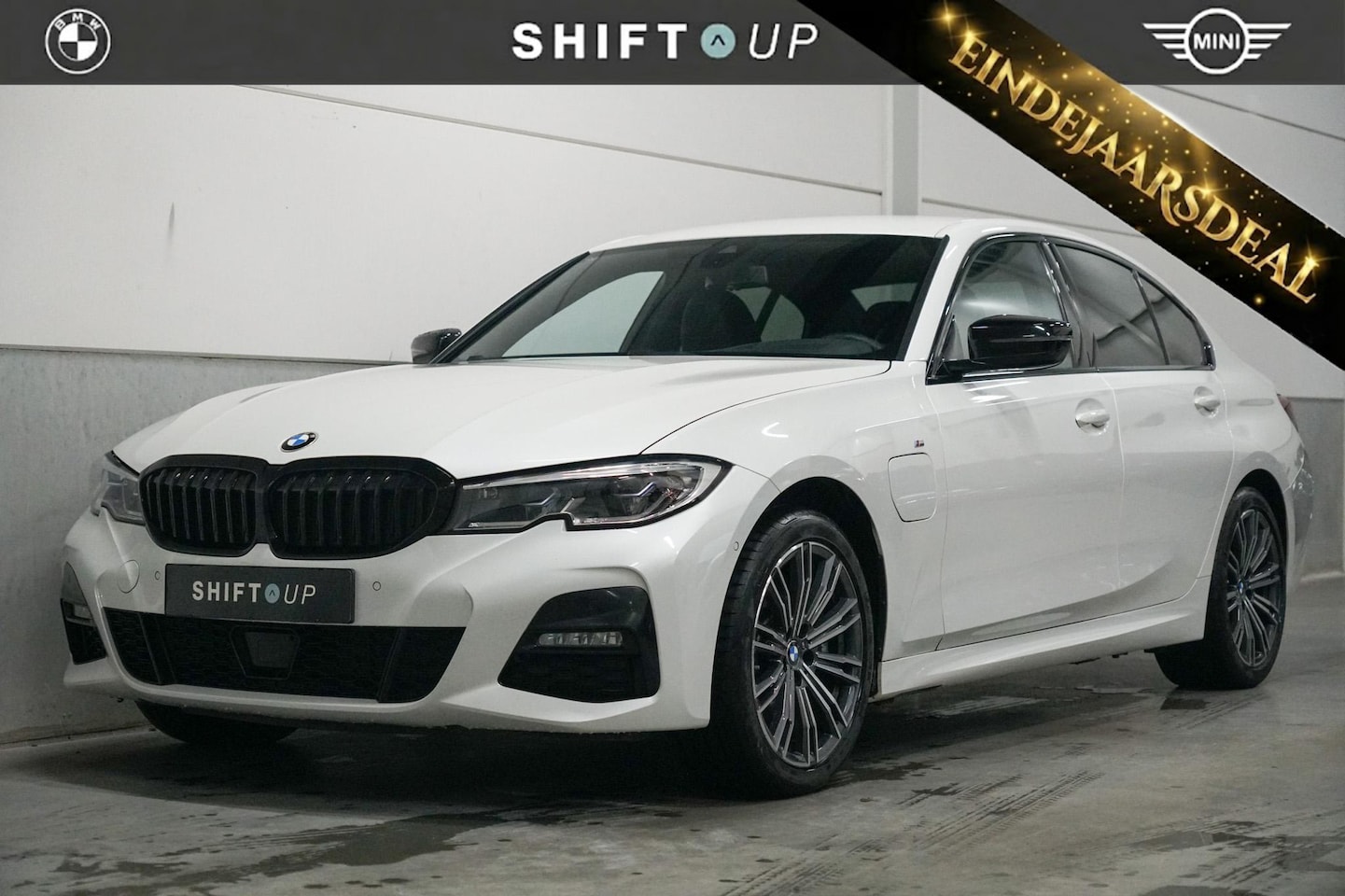 BMW 3-serie - 330e M-Sport | Harman Kardon | Head Up | Laser - AutoWereld.nl