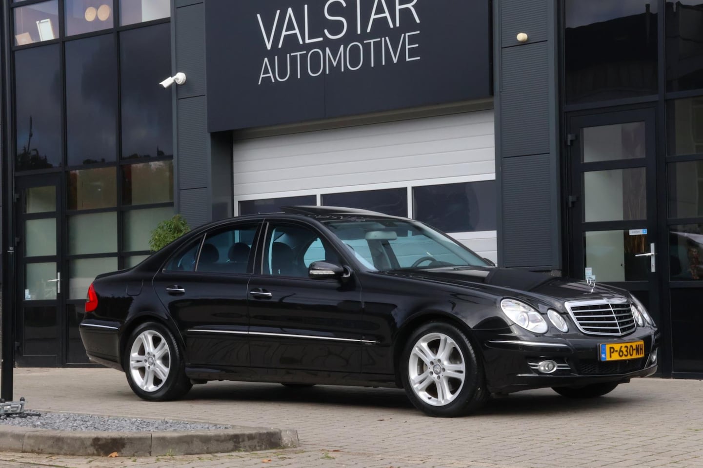 Mercedes-Benz E-klasse - 230 Avantgarde | Ultieme Youngtimer | Top conditie ! - AutoWereld.nl
