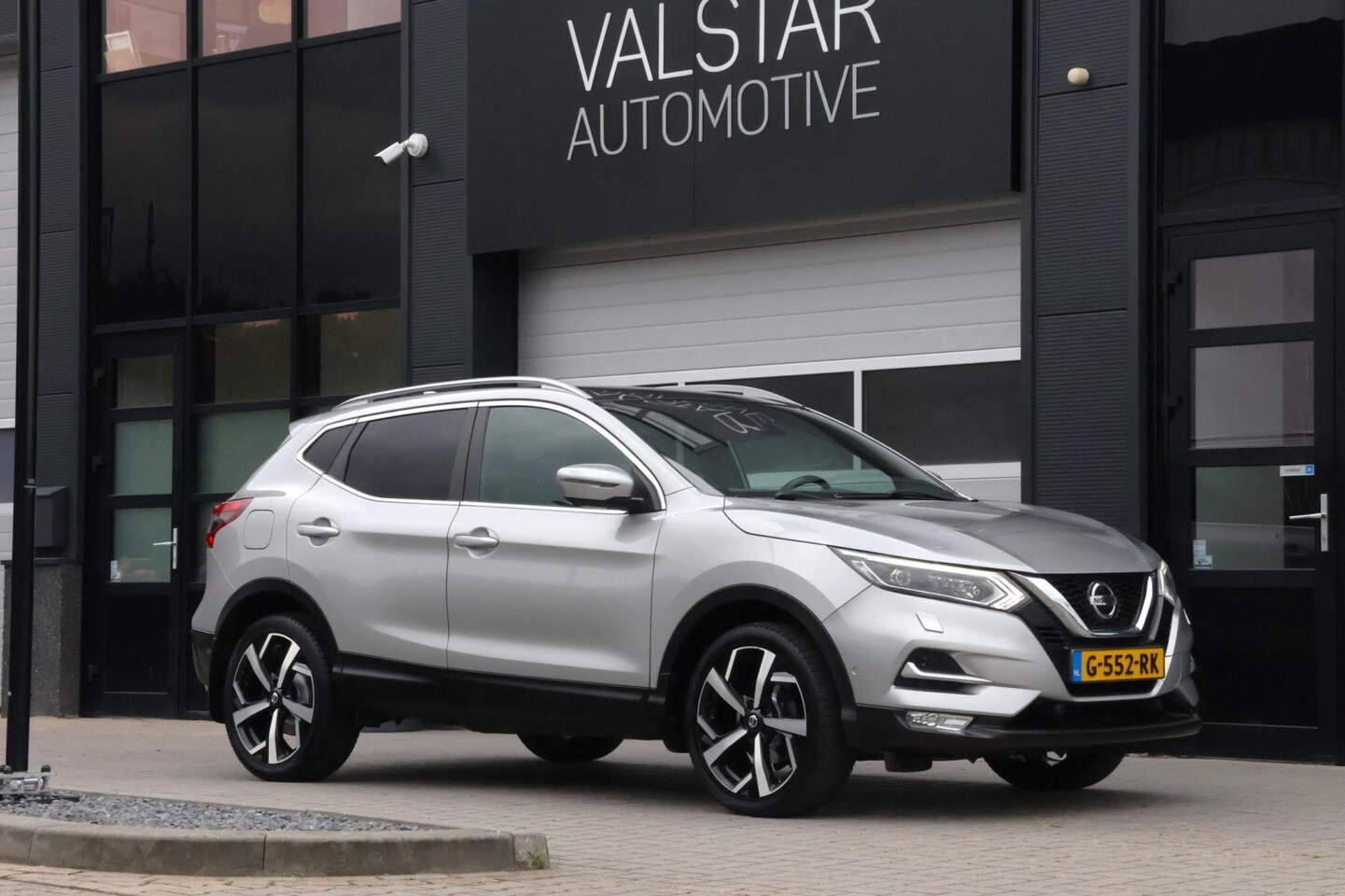 Nissan Qashqai - 1.3 DIG-T Tekna + | Panorama| Leder | Zeer luxe! - AutoWereld.nl