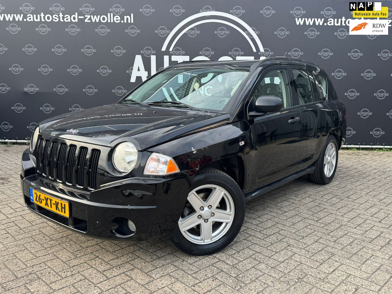 Jeep Compass - 2.4 Sport Airco/Cruise/Apk/Nap/Trekhaak - AutoWereld.nl