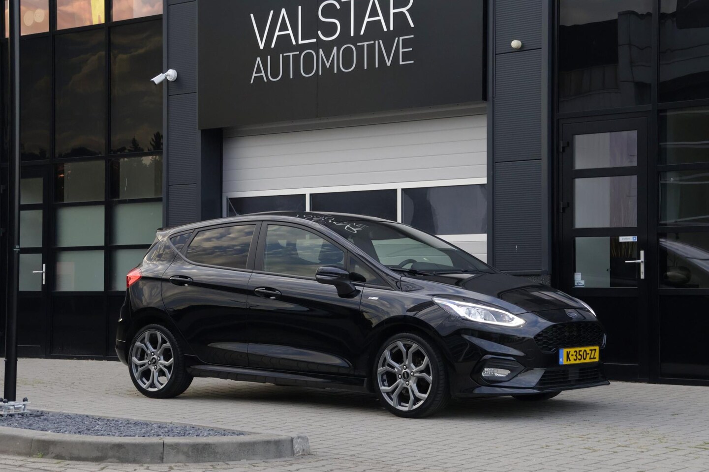 Ford Fiesta - 1.0 EcoBoost ST-Line | Apple Carplay | All Season Hankook! - AutoWereld.nl