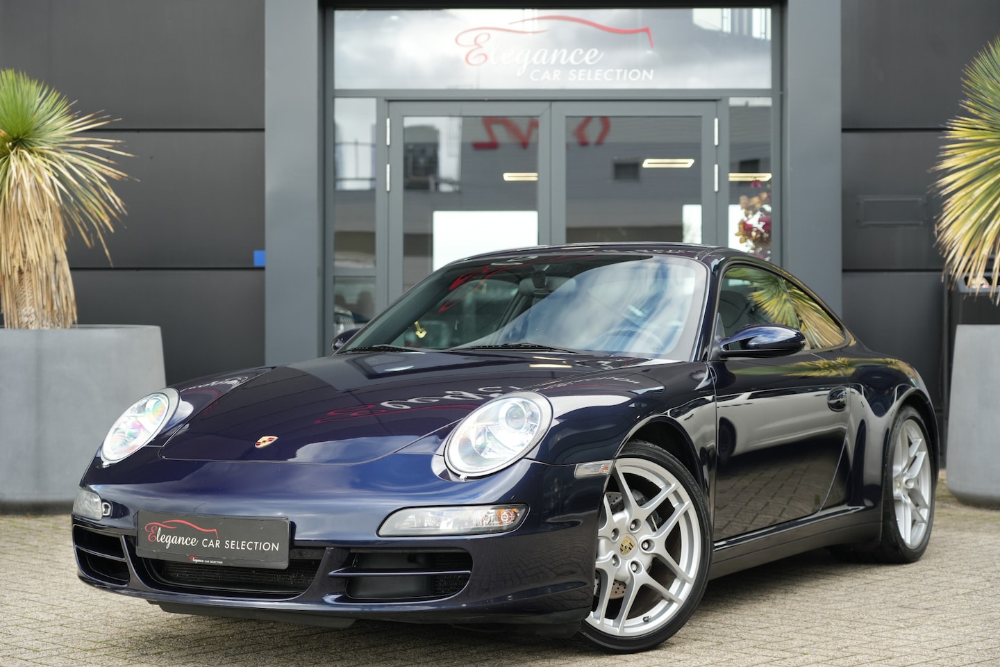 Porsche 911 - 3.6 Carrera 4 325pk Schuifdak/Navigatie/Leder - AutoWereld.nl