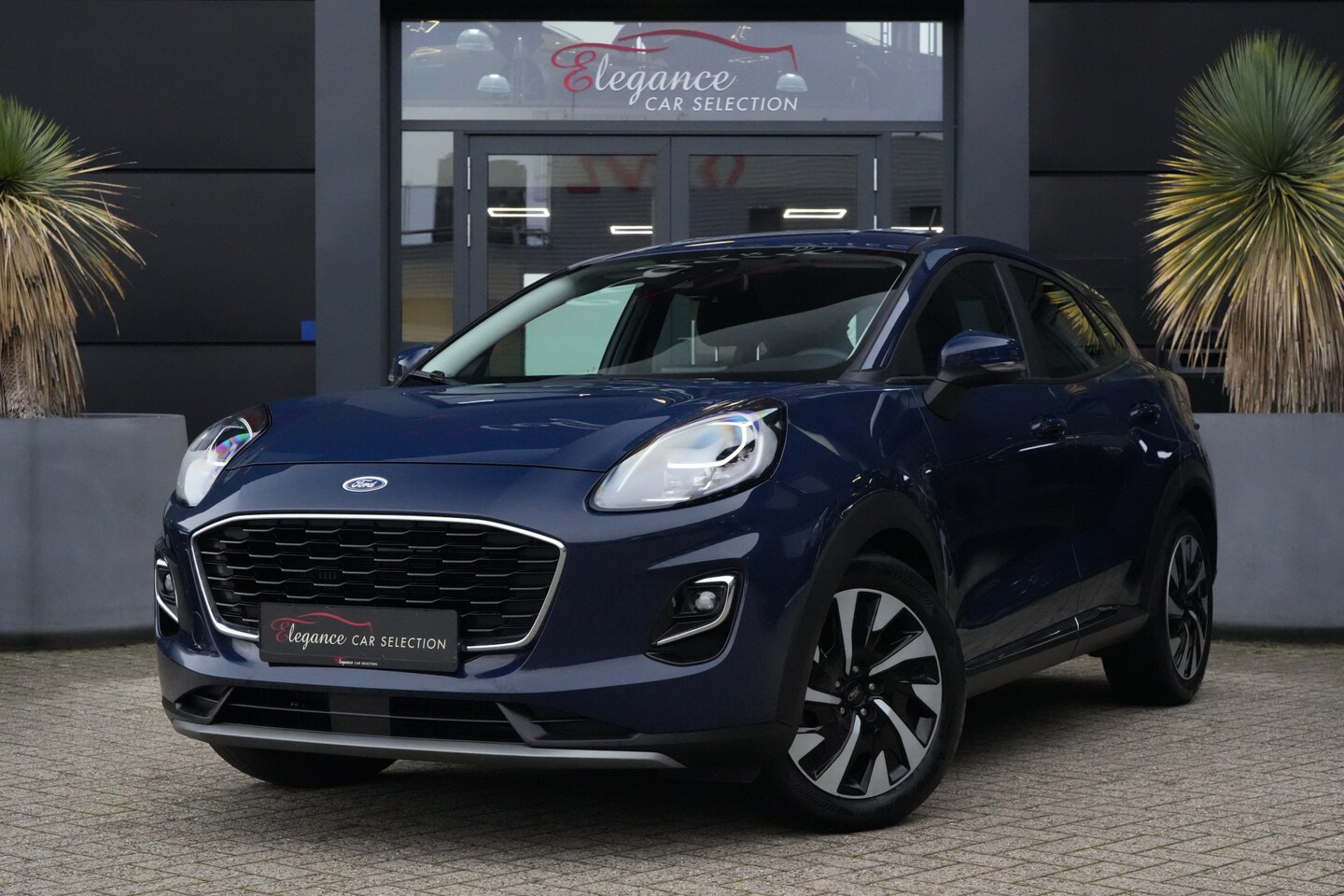 Ford Puma - 1.0 EcoBoost Titanium X 155pk Navigatie/Stoelverwarming/Stuurverwarming - AutoWereld.nl