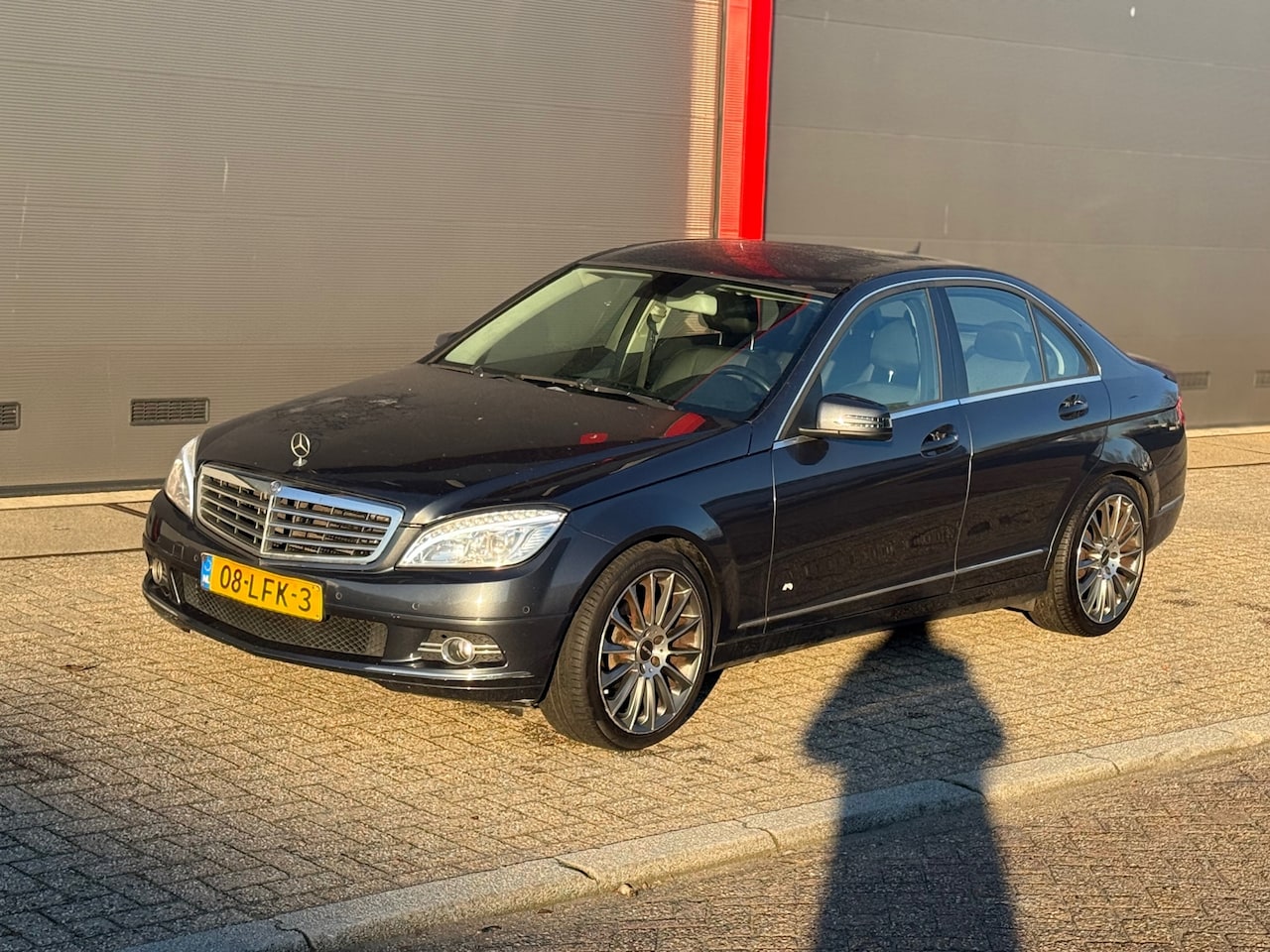 Mercedes-Benz C-klasse - 180 K BlueEFFICIENCY Business Edition Avantgarde | EERSTE EIGENAAR - AutoWereld.nl