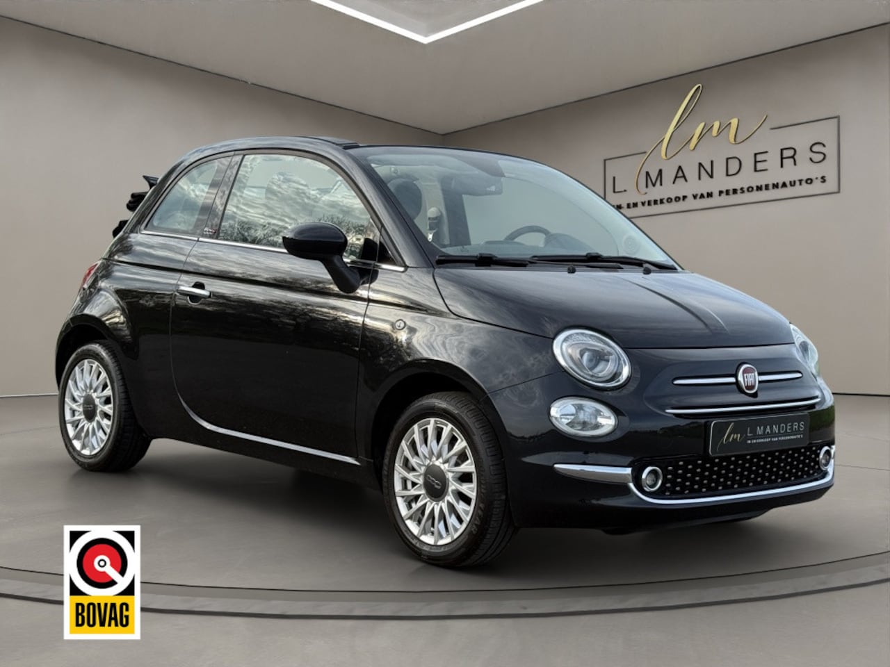 Fiat 500 C - 1.2 Lounge 2017 ZWART | Cabrio | Apple CarPlay | Benzine | PDC - AutoWereld.nl