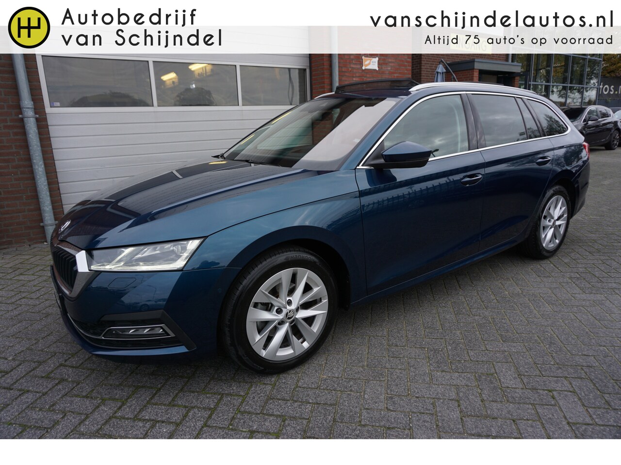 Skoda Octavia Combi - 1.5 150PK ACT E-TECH DSG7 STYLE CLEVER LUXE KEURIGE NETTE STAAT PANORAMADAK FULL LED CAMER - AutoWereld.nl