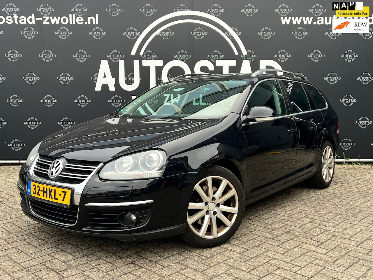Volkswagen Golf Variant - 2.0 TDI Highline NL-Auto/2e Eigenaar/NAP/Navi/Pano/APK/Airco - AutoWereld.nl