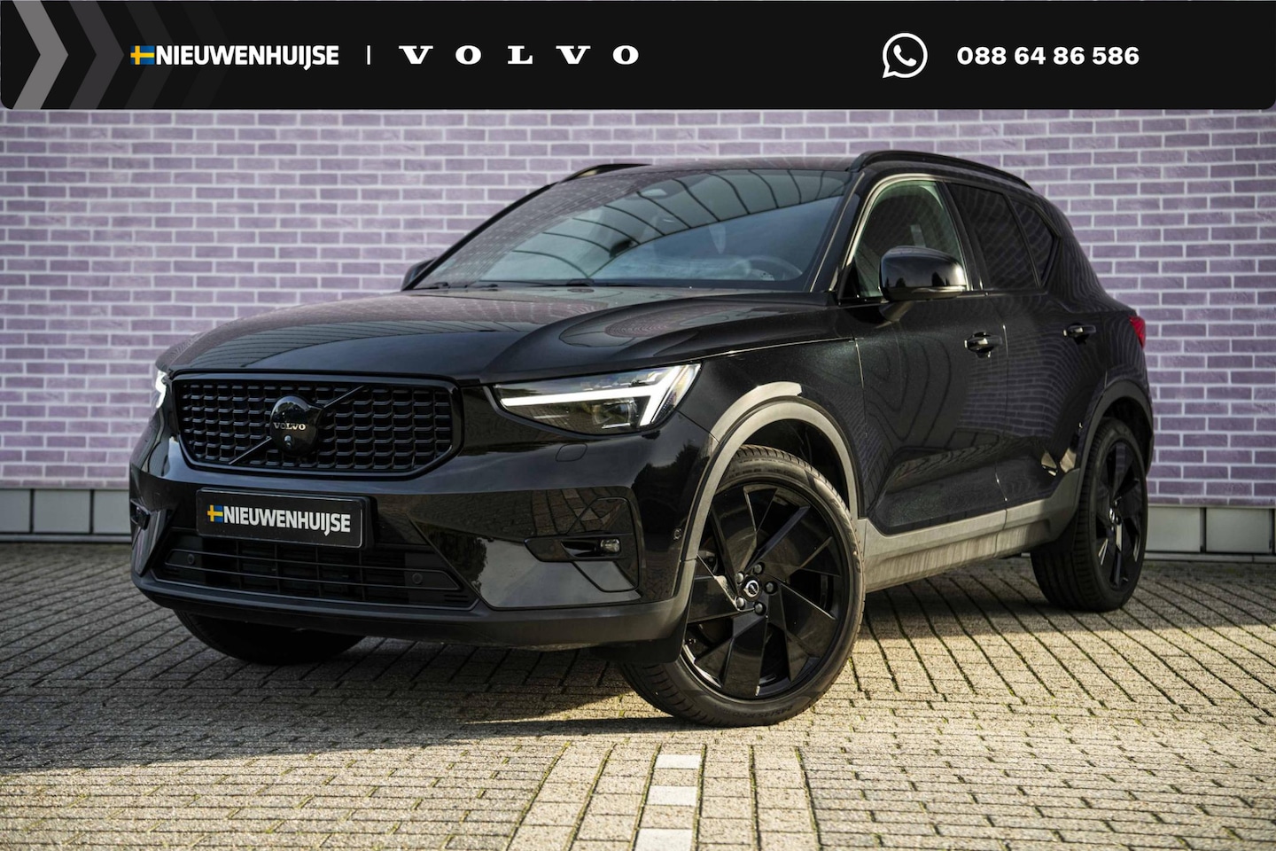 Volvo XC40 - 2.0 B3 Plus Black Edition | Stuur/Stoelverwarming | Pixel LED Koplampen | 20" Velgen | 360 - AutoWereld.nl
