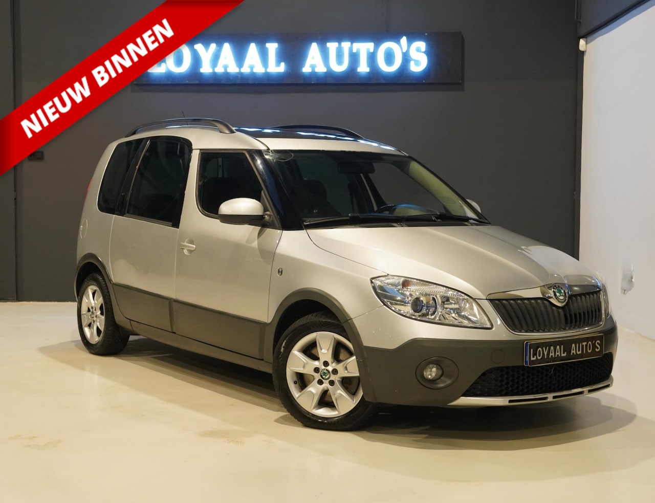 Skoda Roomster - 1.2 TSI Ambition |AUT|AIRCO|CRUISE|TREKHAAK|PANODAK|APK. - AutoWereld.nl