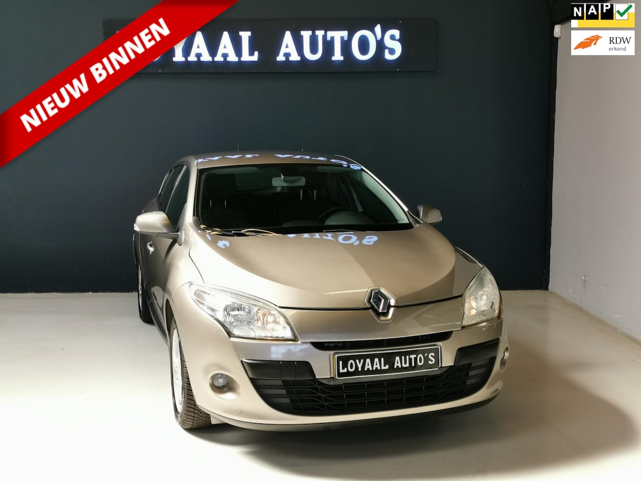 Renault Mégane - 1.6 Dynamique | AIRCO | CRUISE | PDC | ELEK.RAMEN | NAP | APK. - AutoWereld.nl
