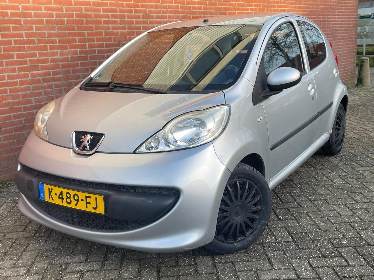 Peugeot 107 - 1.0-12V XR Airco Toerenteller 4x nieuwe banden - AutoWereld.nl