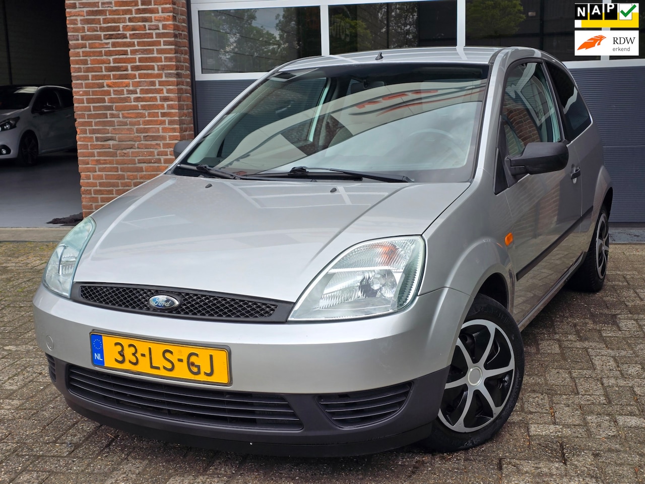 Ford Fiesta - 1.4-16V Ambiente Automaat |Apk-Nieuw |1e Eig - AutoWereld.nl