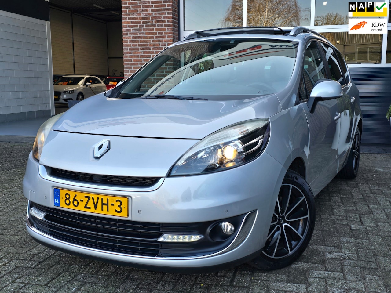Renault Grand Scénic - 1.2 TCe Collection Nap |Pano |Cruise |Camera |Led - AutoWereld.nl
