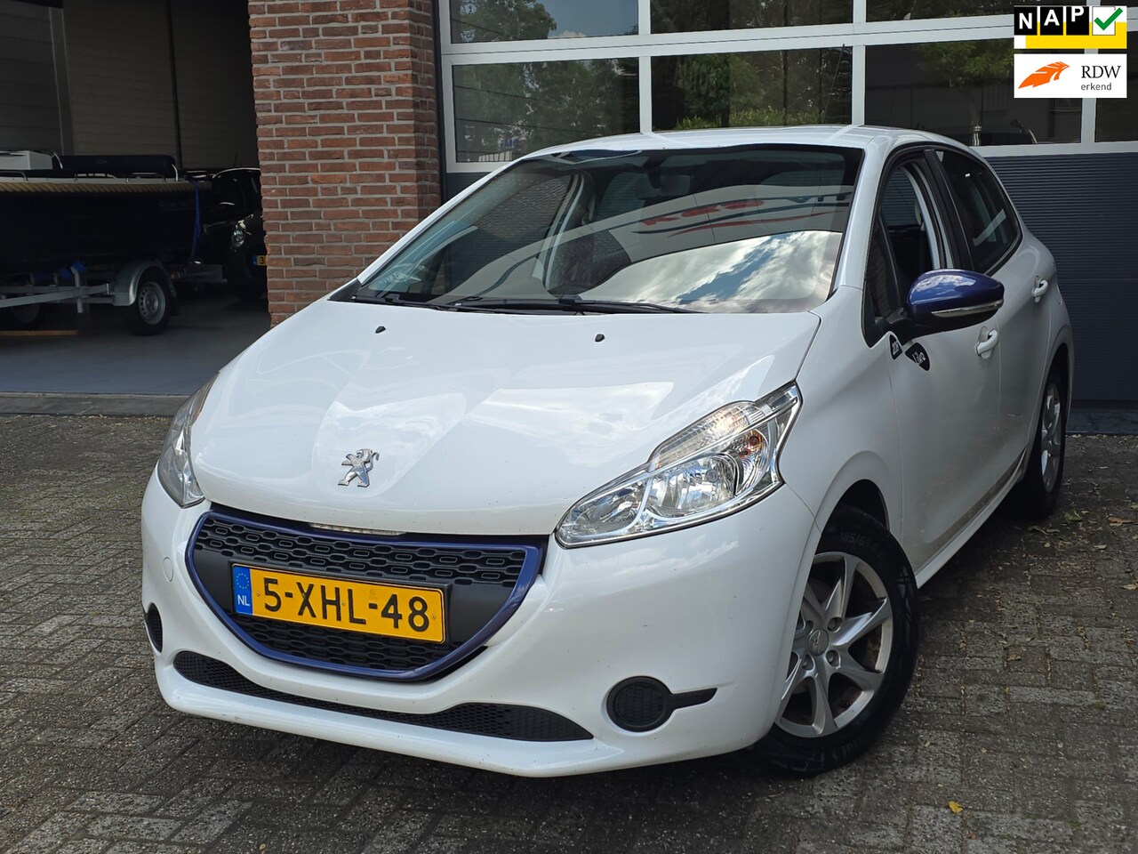 Peugeot 208 - 1.0 VTi LIKE 5DR |Airco |Nap |Lm velgen - AutoWereld.nl
