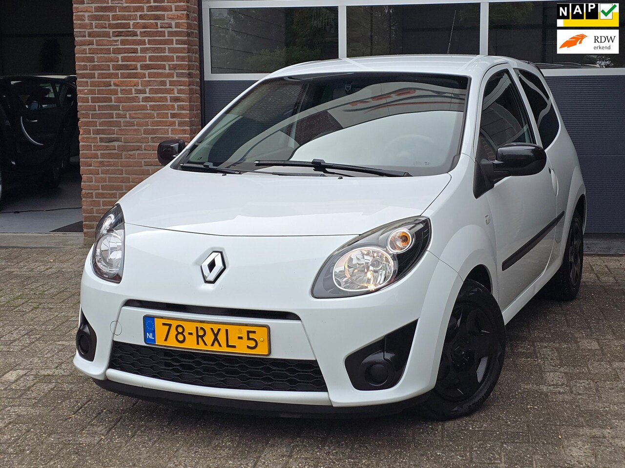 Renault Twingo - 1.2-16V Collection Apk Nieuw| Airco |Nap - AutoWereld.nl