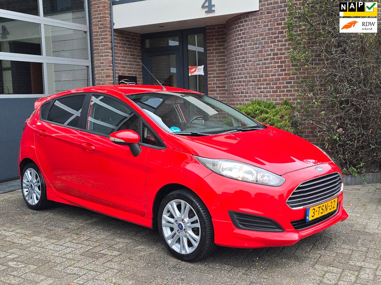Ford Fiesta - 1.0 EcoBoost Hot Hatch ST |Apk |Cruise |Airco - AutoWereld.nl