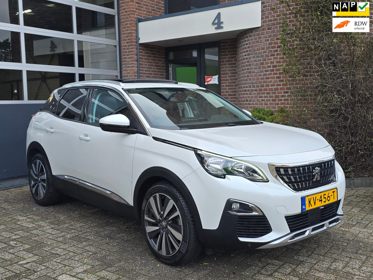 Peugeot 3008 - 1.2 PureTech Première Pano |Carplay |Nap |Cruise - AutoWereld.nl