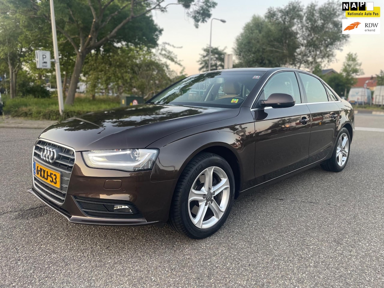 Audi A4 Limousine - 1.8 TFSI Business Edition / 1e.eigenaar / automaat / leder / navi / cruise.cont / airco / - AutoWereld.nl