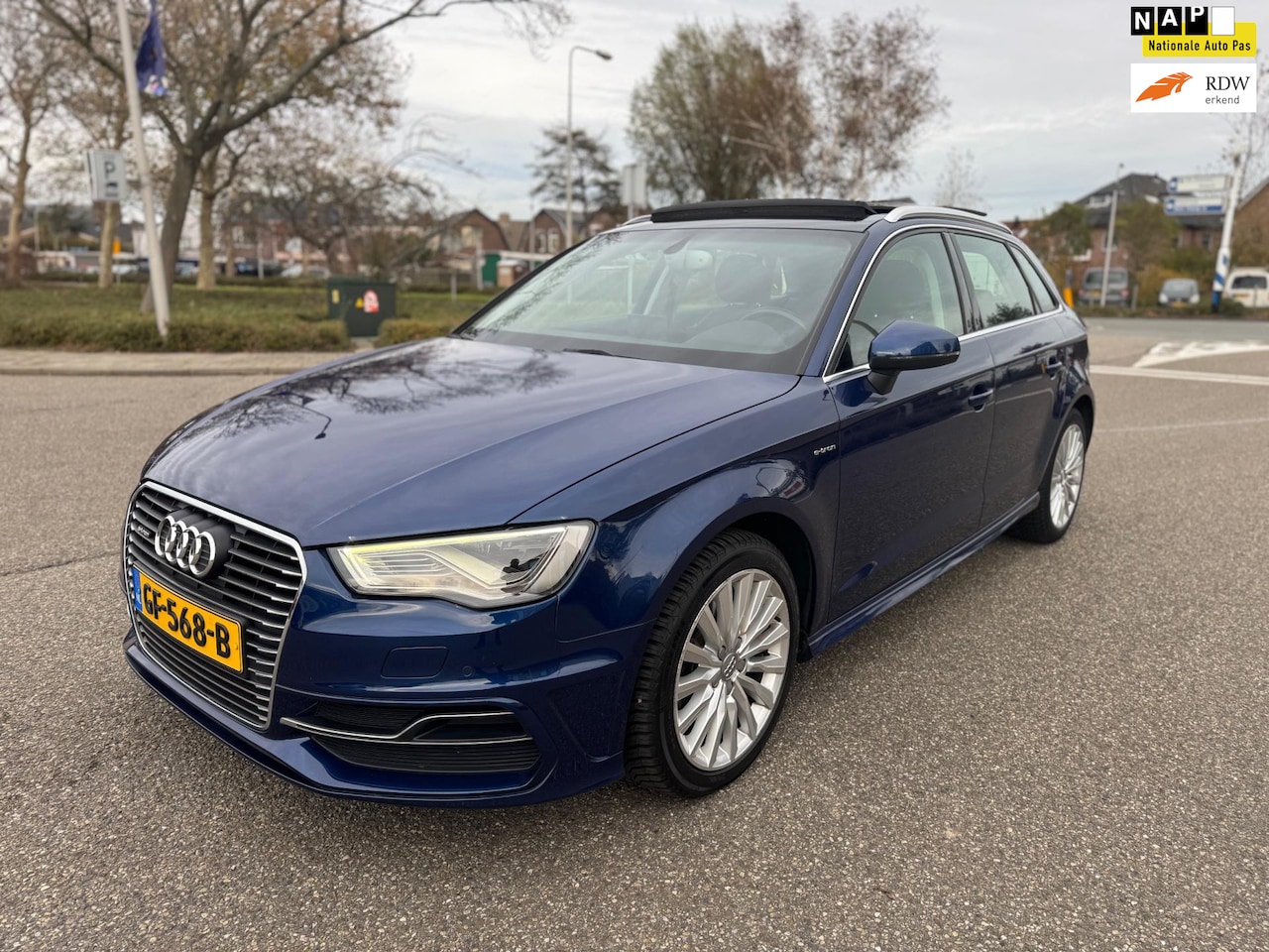 Audi A3 Sportback - 1.4 e-tron PHEV Attraction Pro Line plus / panorama / airco / cruise.cont / navi / elek.pa - AutoWereld.nl