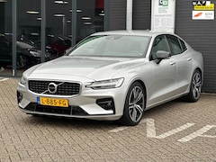 Volvo S60 - 2.0 T4 R-Design/1STE EIG/CARPLAY/NAVI/STOELVERWARMING/NETTE STAAT