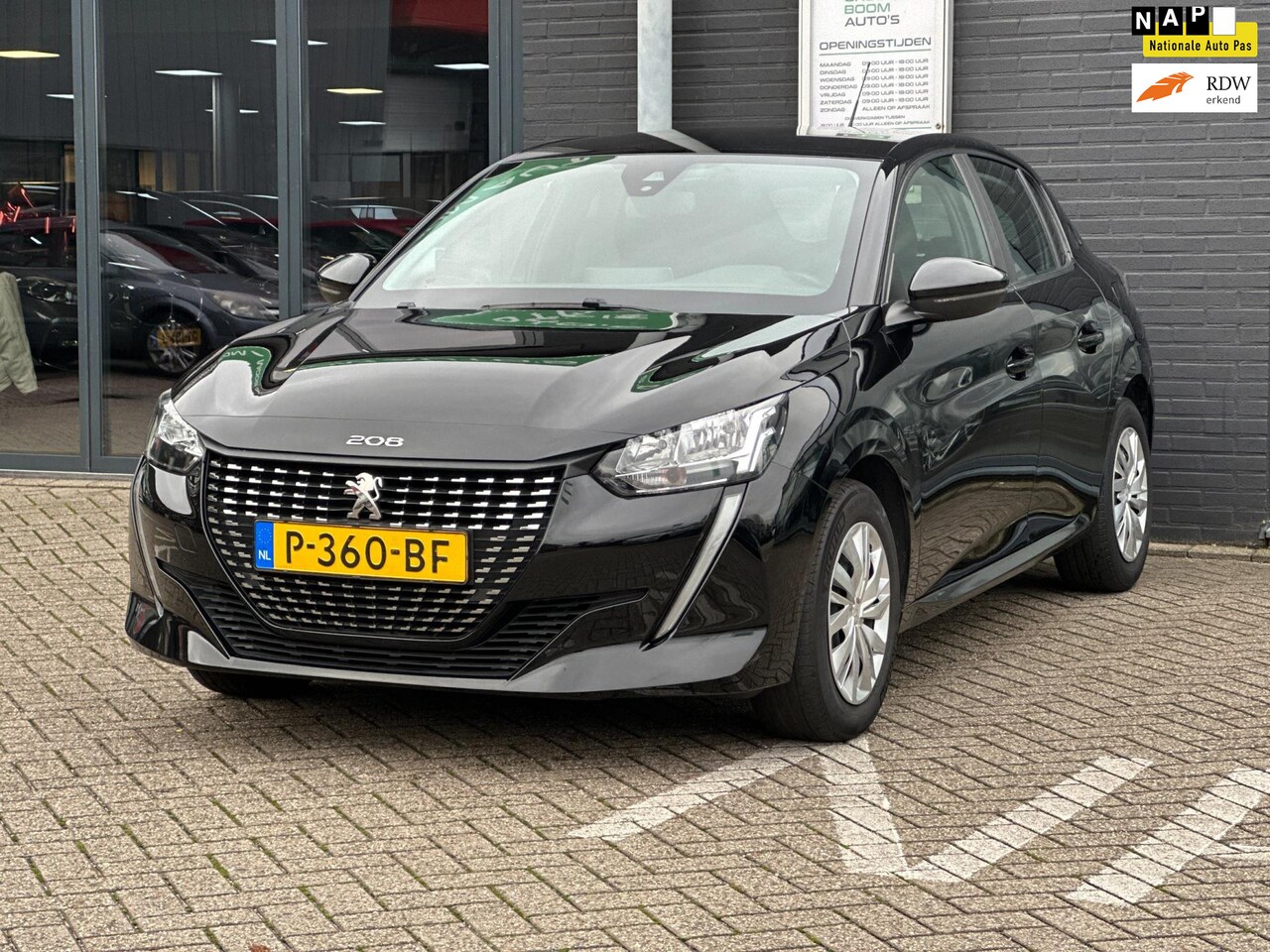 Peugeot 208 - 1.2 PureTech Active Pack/1STE EIG/APP-CONNECT/NAVI/NL-AUTO NAP!! - AutoWereld.nl