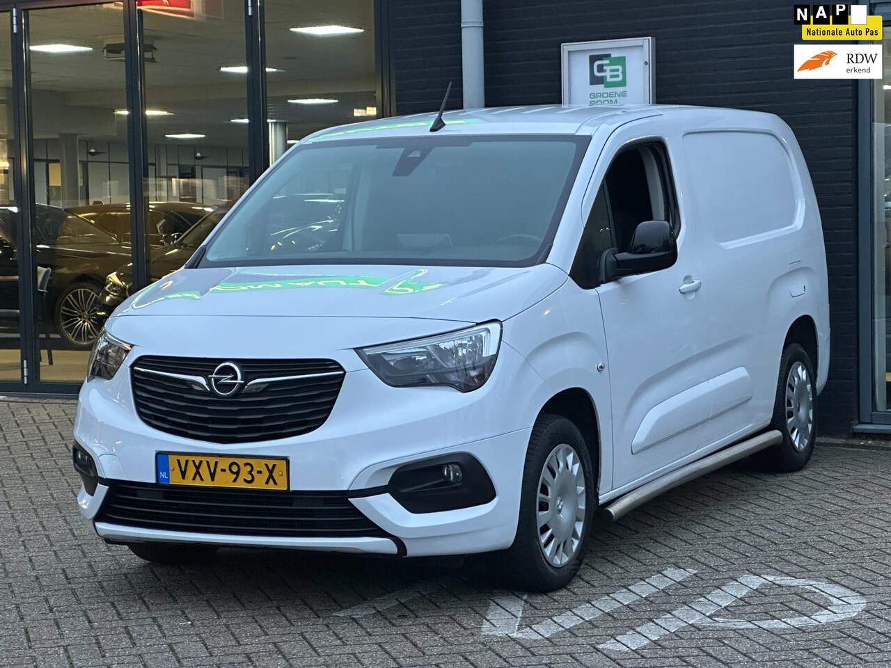 Opel Combo - 1.5 BlueHDi 130 S&S L2/1STE EIG/CARPLAY/AUTOMAAT/NL-AUTO NAP!! - AutoWereld.nl