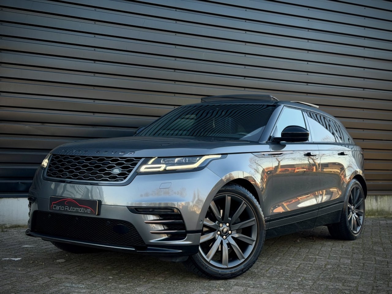 Land Rover Range Rover Velar - 2.0 I4 AWD R-Dynamic HSE PANO|360|MASSAGE|BLINDSPOT - AutoWereld.nl