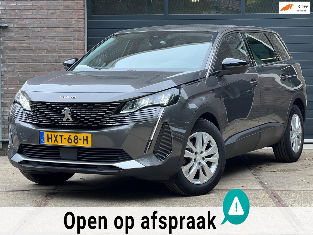 Peugeot 5008 - Active Pack 130pk | Trekhaak | Carplay/AndroidAuto | Stoelverwarming - AutoWereld.nl