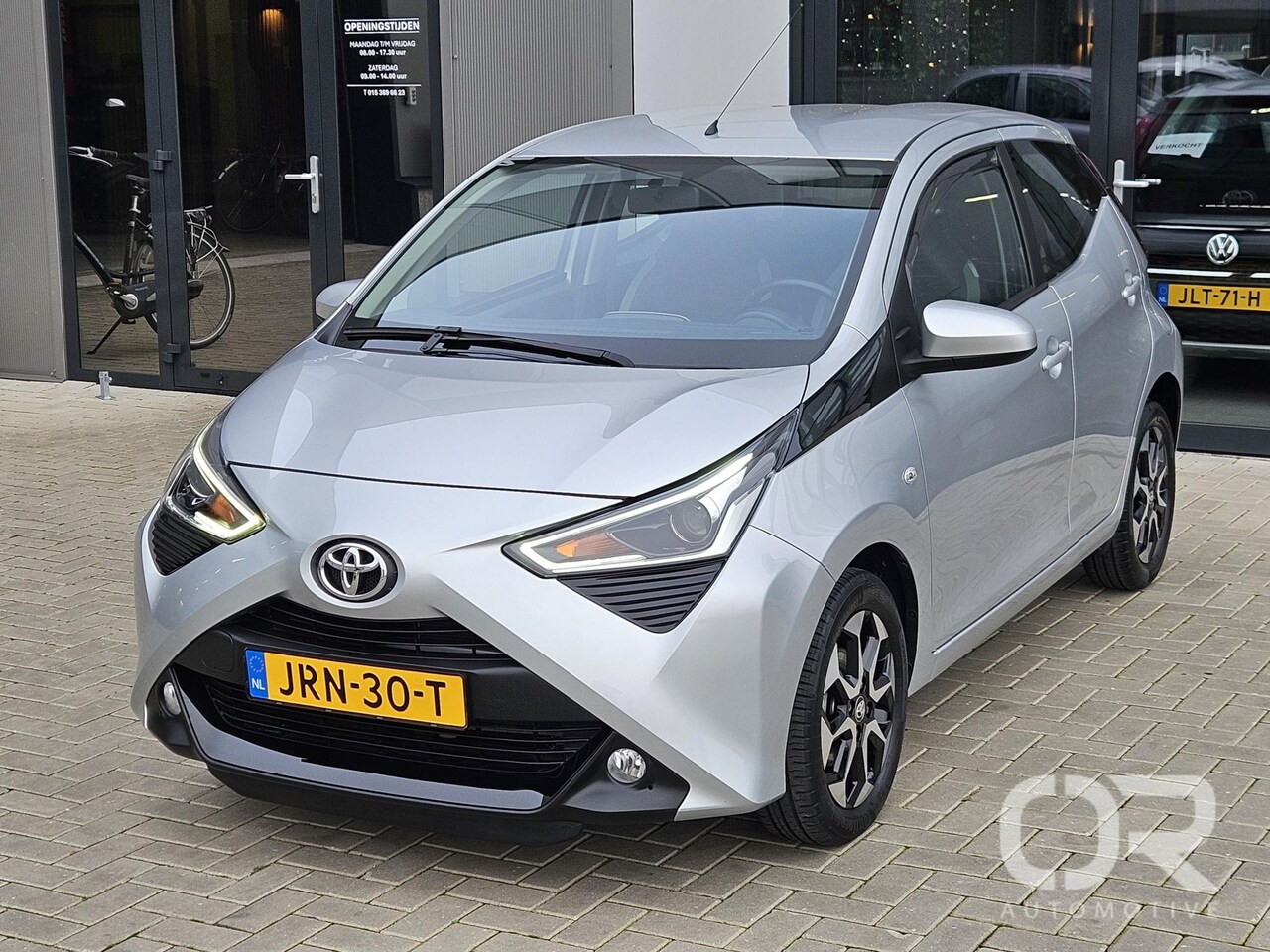 Toyota Aygo - 1.0 VVT-i x-play 5drs Carplay Camera Cruise LM15 - AutoWereld.nl