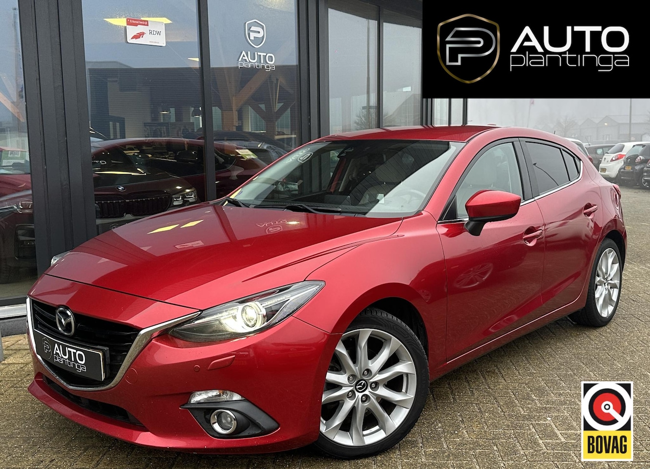 Mazda 3 - 2.0 GT-M 120PK | BOMVOL | Dealeronderhouden | Afneembare Trekhaak | Dodehoekdetectie | Bos - AutoWereld.nl