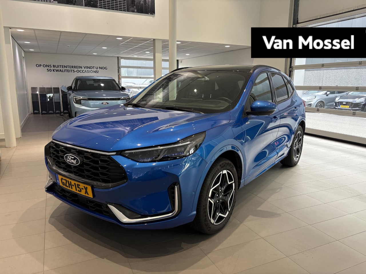 Ford Kuga - 2.5 PHEV ST-Line X | TREKHAAK | PANORAMADAK | HEAD UP DISPLAY | STOEL, STUUR EN VOORRUITVE - AutoWereld.nl